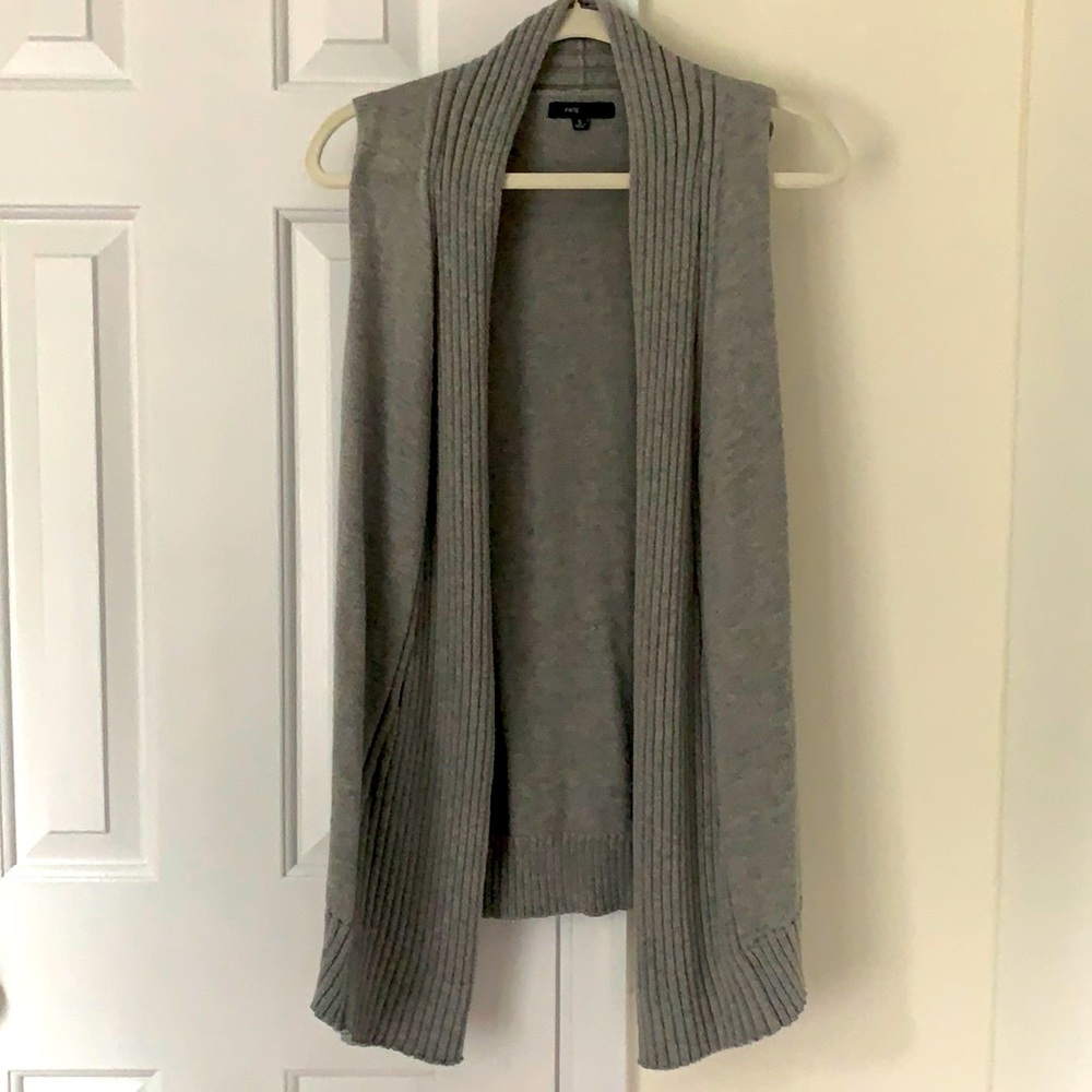 Gray sleeveless cardigan sweater size Small